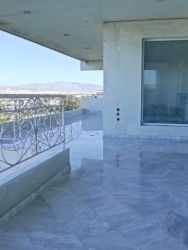 Τρίψιμο και γυάλισμα μαρμάρων Βέροιας στο Φάληρο