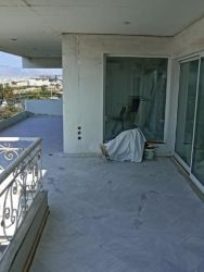 Τρίψιμο και γυάλισμα μαρμάρων Βέροιας στο Φάληρο