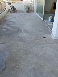 Τρίψιμο και γυάλισμα μαρμάρων Βέροιας στο Φάληρο